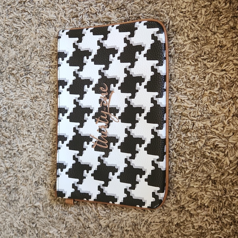 Thirty-One Zipper Pouch